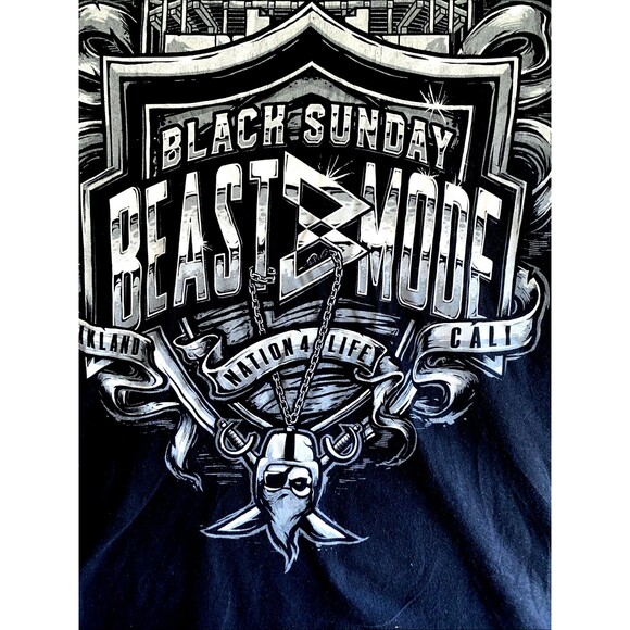OAKLAND RAIDERS MARSHAWN LYNCH #24 BEAST MODE BLACK HOLE NATION NFL 2XL - Picture 2 of 7